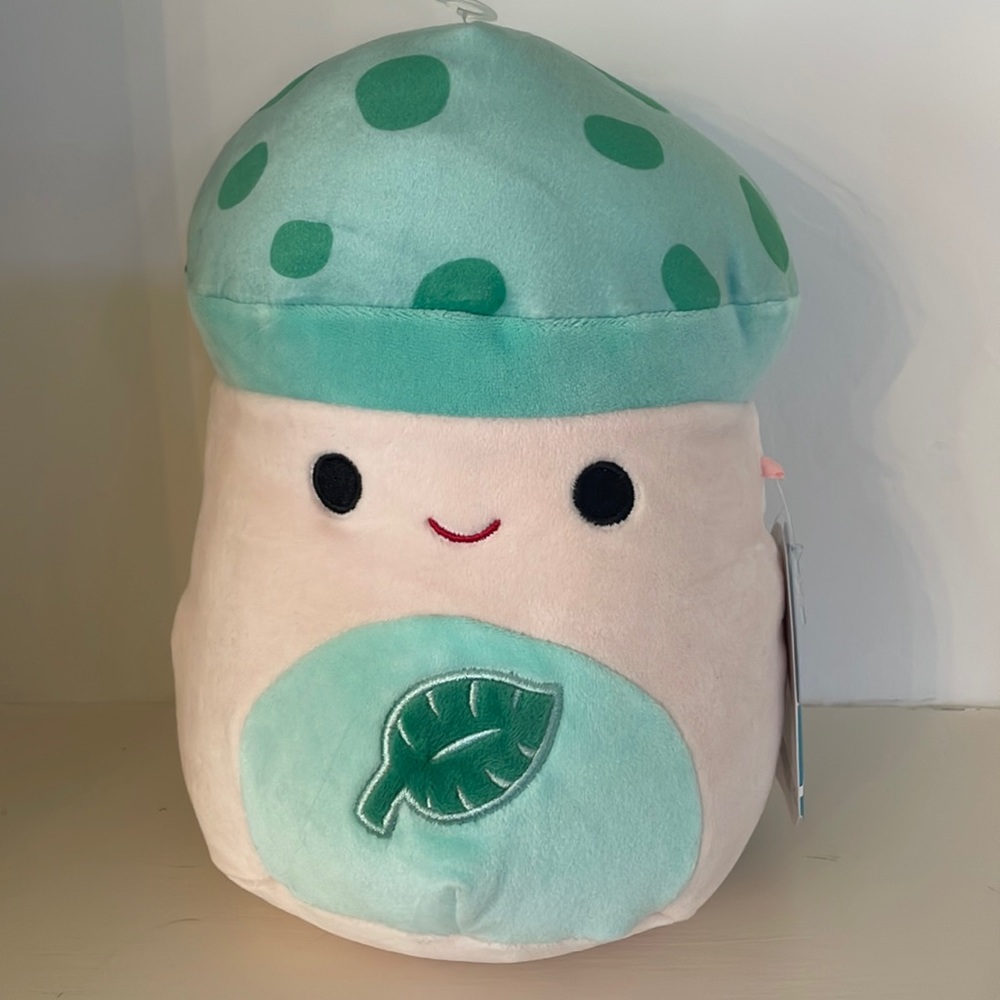 Squishmallow Sydney